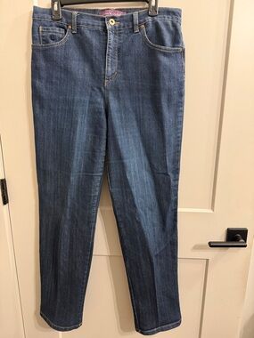 Gloria Vanderbilt Straight-Leg Jeans in Medium Blue Denim